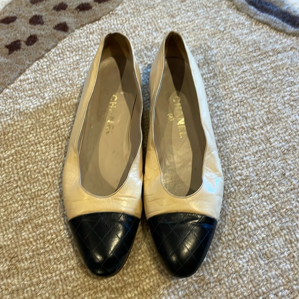 Chanel ballet flats size 40.5